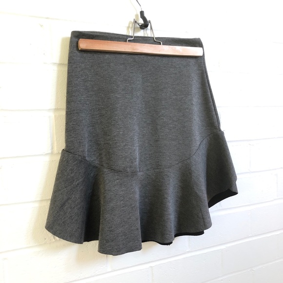 H&M Grey Frill Hem Mini Skirt XS - Picture 1 of 6